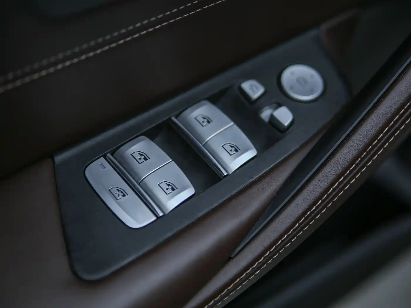 BMW 5 Series 2019 530Li Leading Luxury Package фото 37
