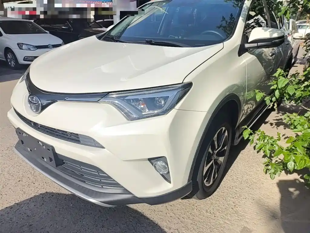 Toyota RAV4 Rongfang 2016 2.0L CVT 2WD Smart (China V) фото 2