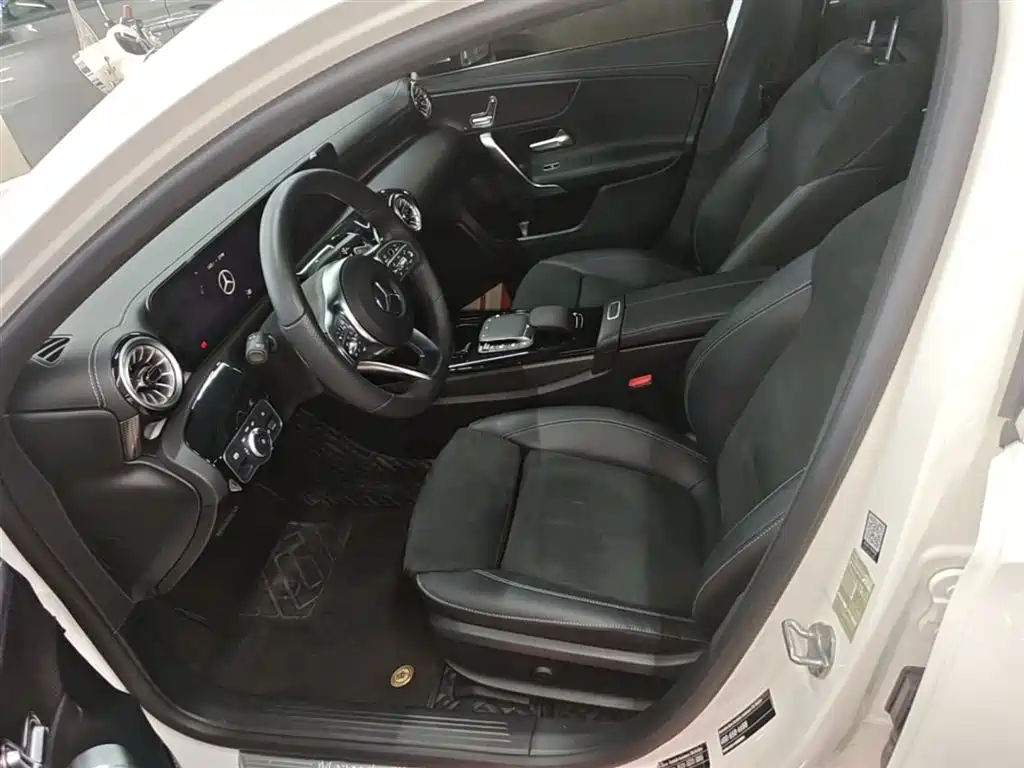 Mercedes-Benz A-Class 2022 Facelift III A 200 L Sport Sedan Fashion фото 15