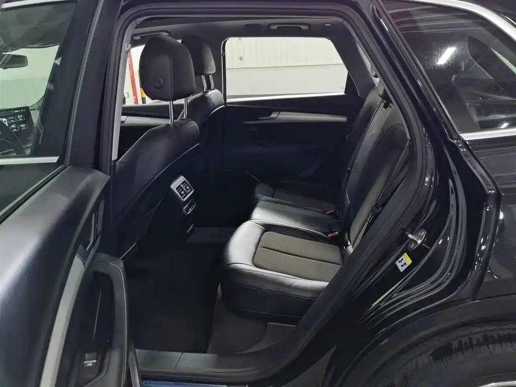 Audi Q5L 2020 Facelift 40 TFSI Honor Progressive фото 15