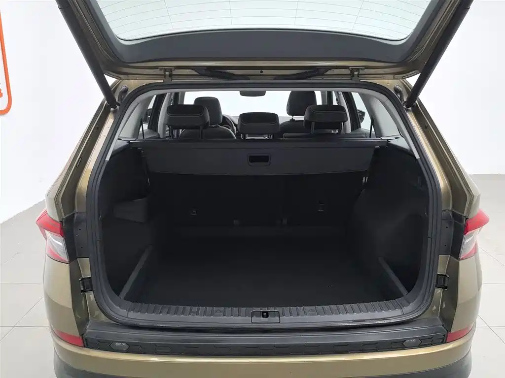 Škoda Kodiaq 2017 TSI330 5-seater 2WD Luxury Edition фото 16