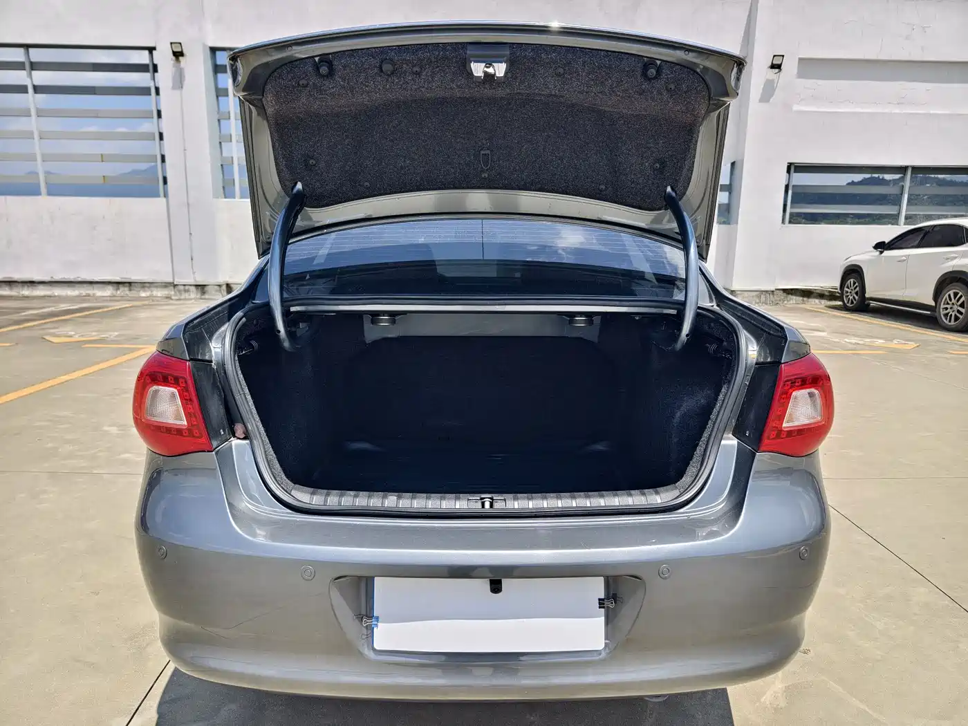 Volkswagen Bora 2008 Model 1.6L Automatic Fashion фото 13