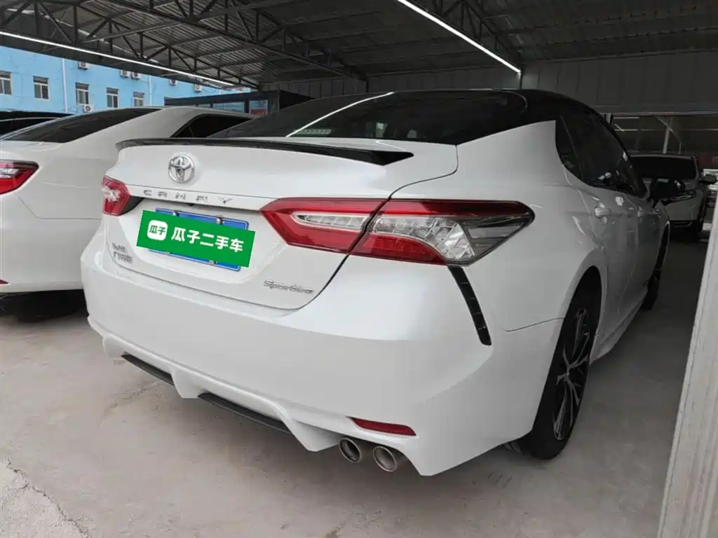 Toyota Camry 2018 2.0S Sport Edition фото 7