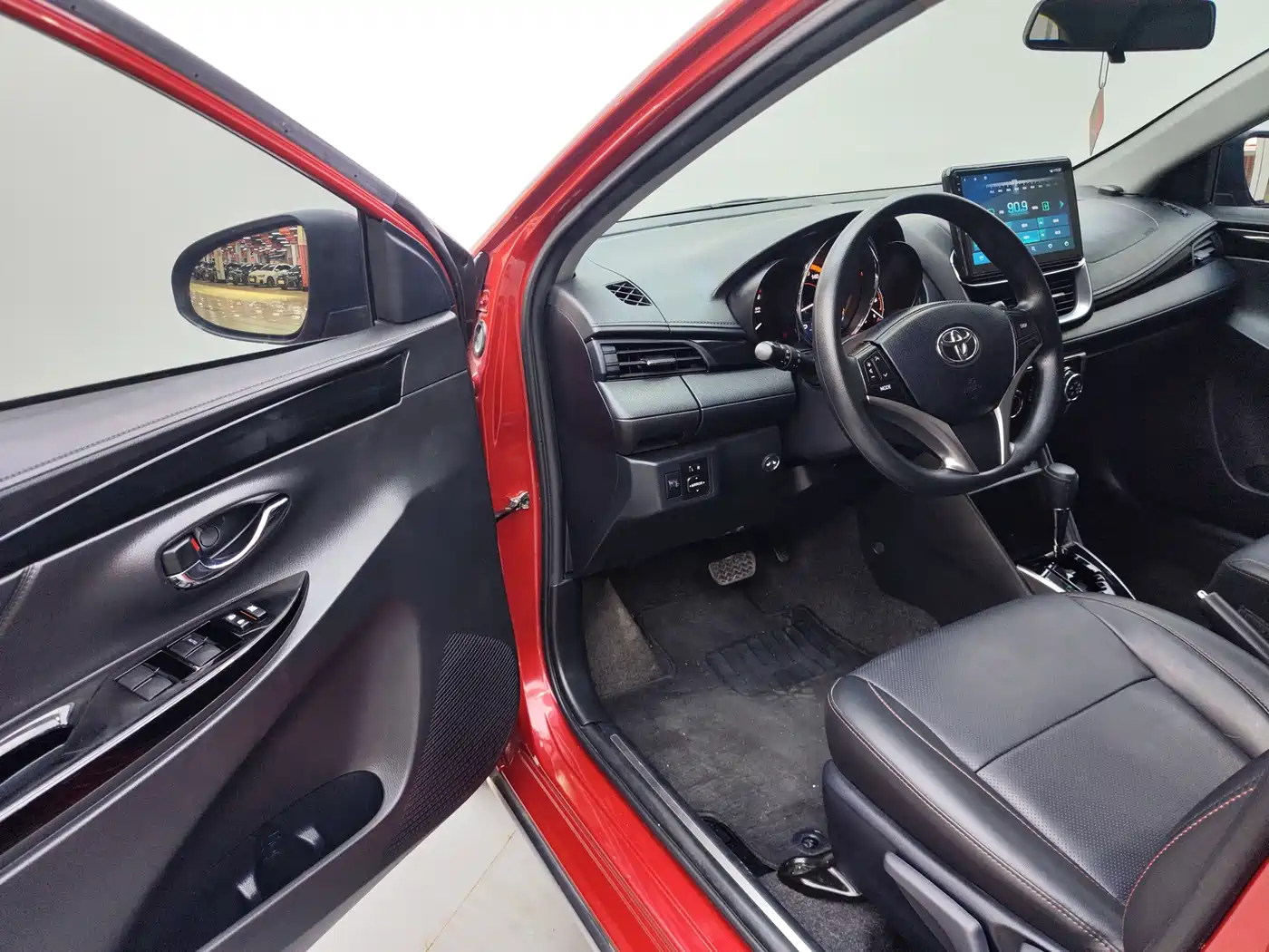 Toyota Yaris, миниатюра 7