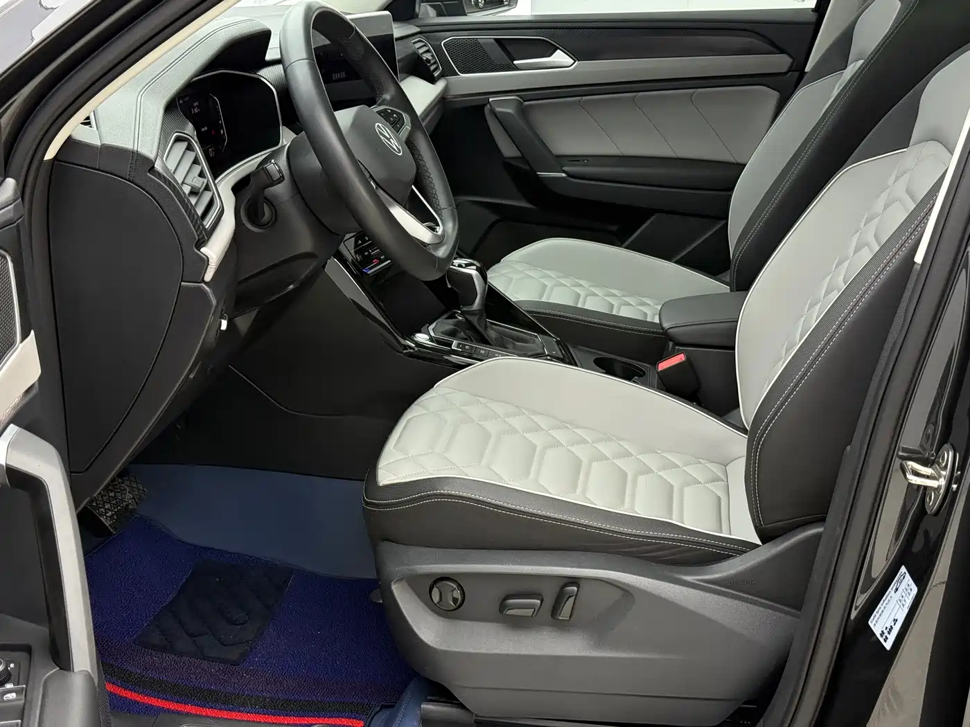 Volkswagen Tayron 2023 280TSI 2WD Luxury Plus Advanced Edition фото 19
