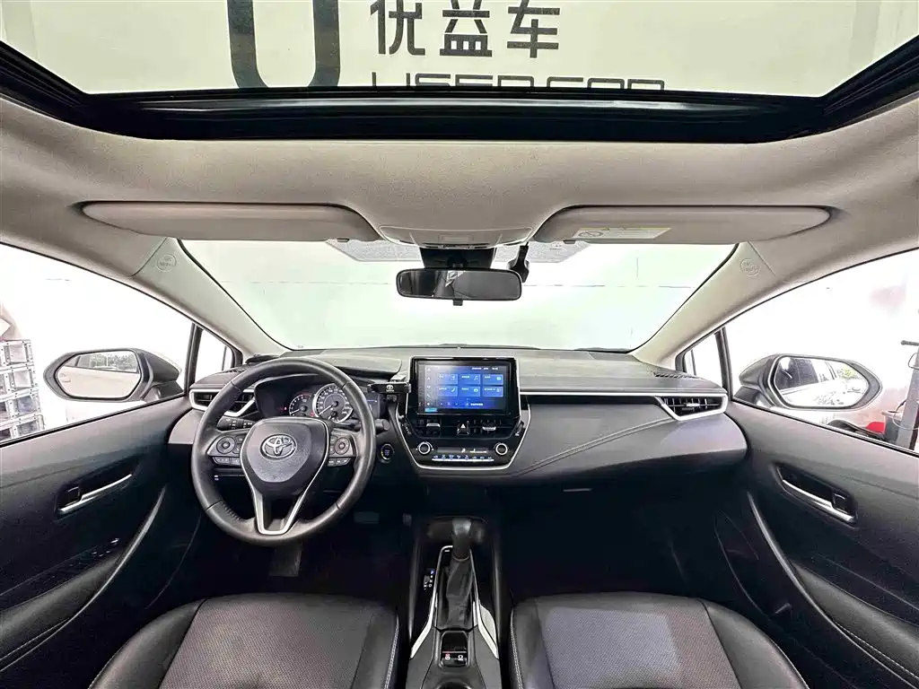 Toyota Corolla 2021 1.2T S-CVT Luxury Edition фото 6