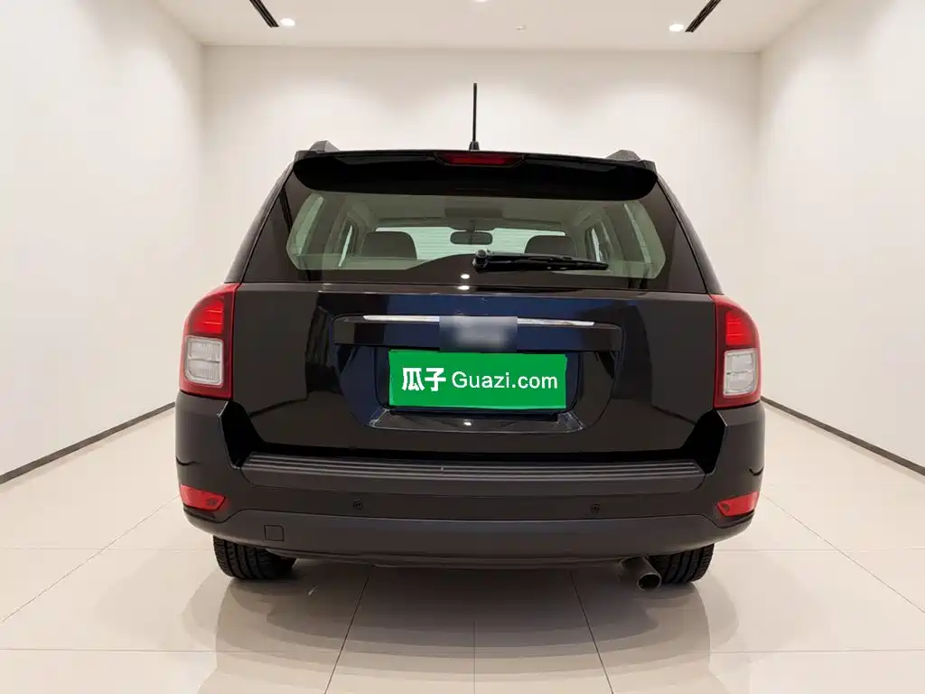 Jeep Compass (Import) 2015 2015 2.0L 2WD Sport