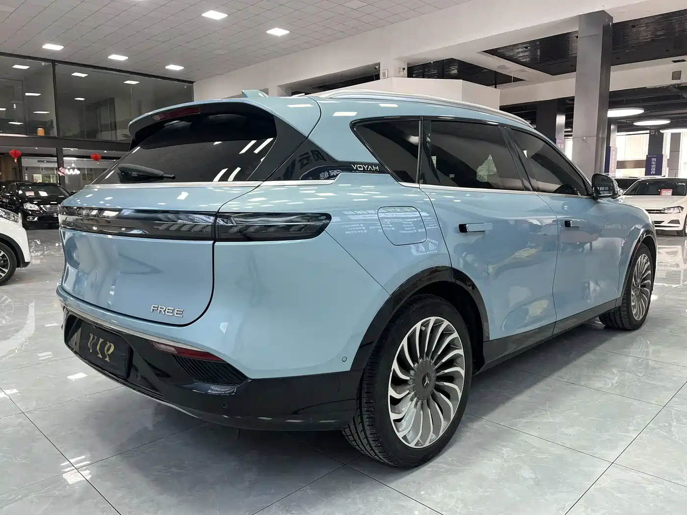 Voyah Auto VOYAH FREE 2021 AWD Standard Range Extender Exclusive Luxury Package фото 7