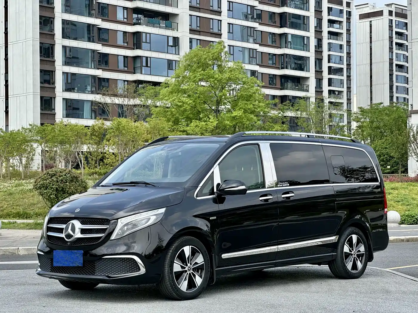 MERCEDES-BENZ V-CLASS