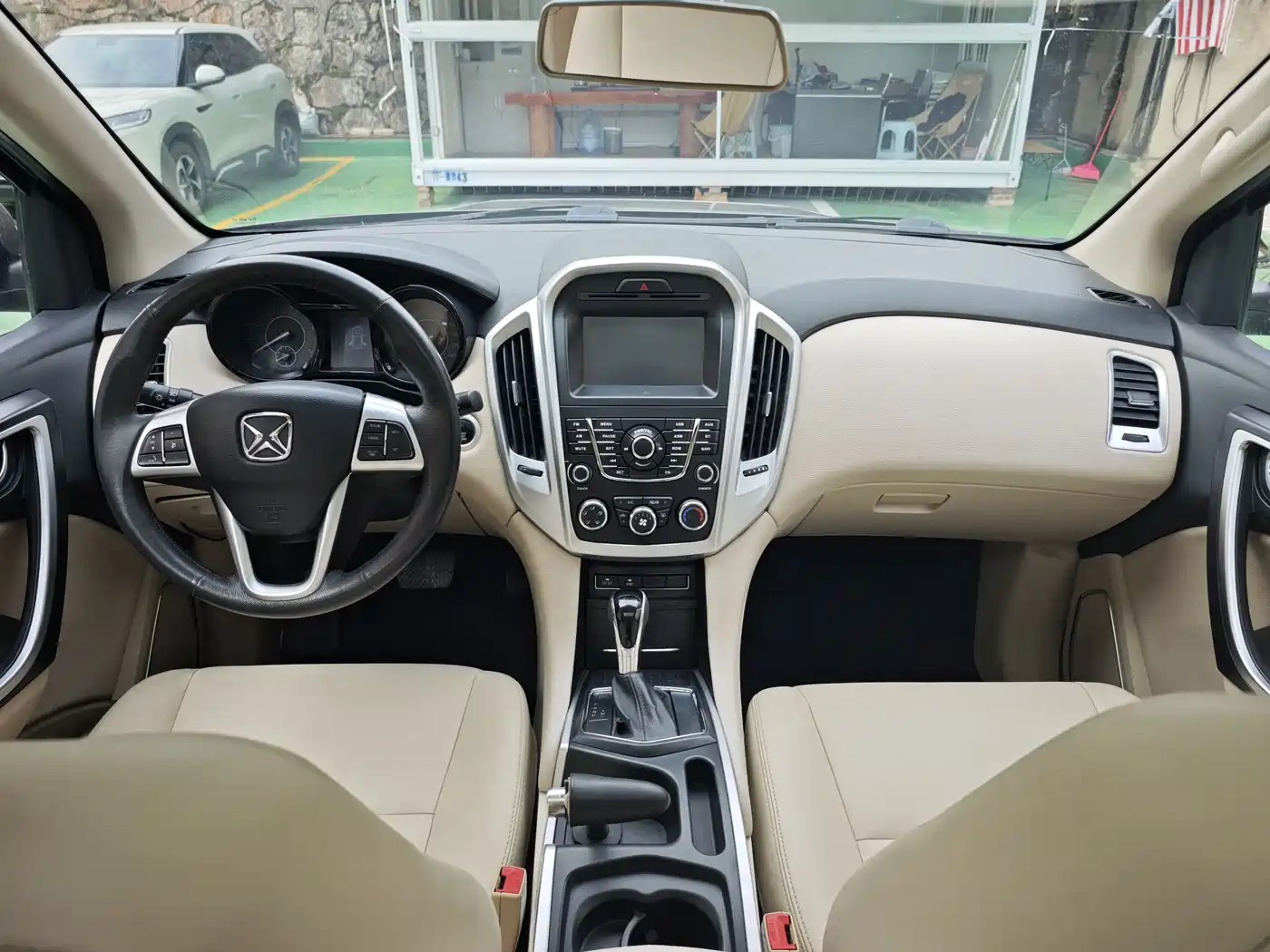 Jiangling Yusheng S350 2014 2014 2.4T Automatic 2WD Diesel Luxury Sunroof 7-seater