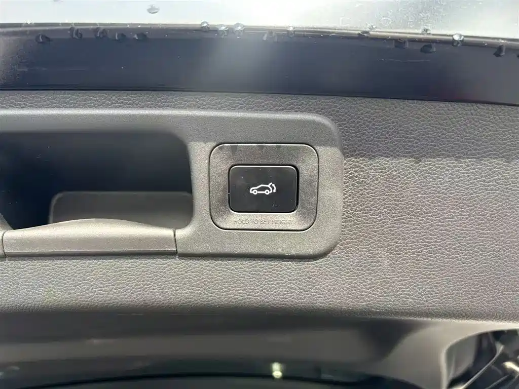 GAC Trumpchi Trumpchi GS8 2024 Navigator Series 2.0TGDI 2WD Luxury Smart Connect Edition фото 14