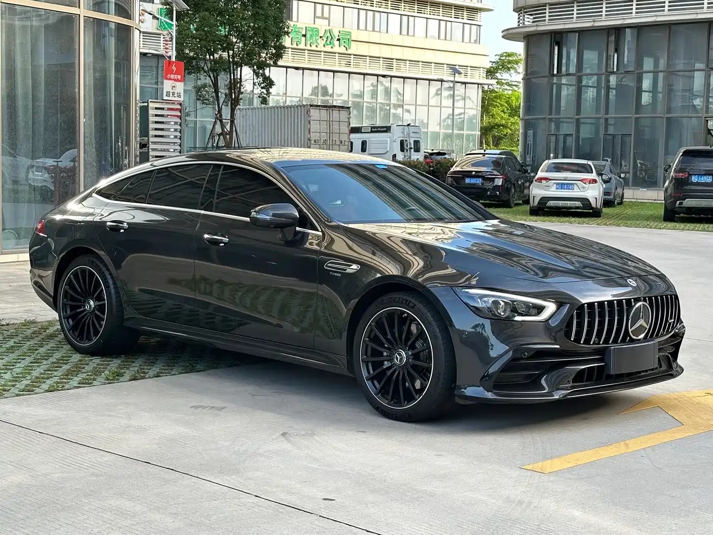 Mercedes-Benz AMG GT 2022 AMG GT 50 4-Door Coupe фото 3