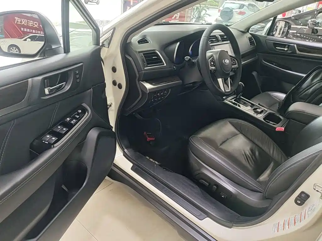 SUBARU OUTBACK