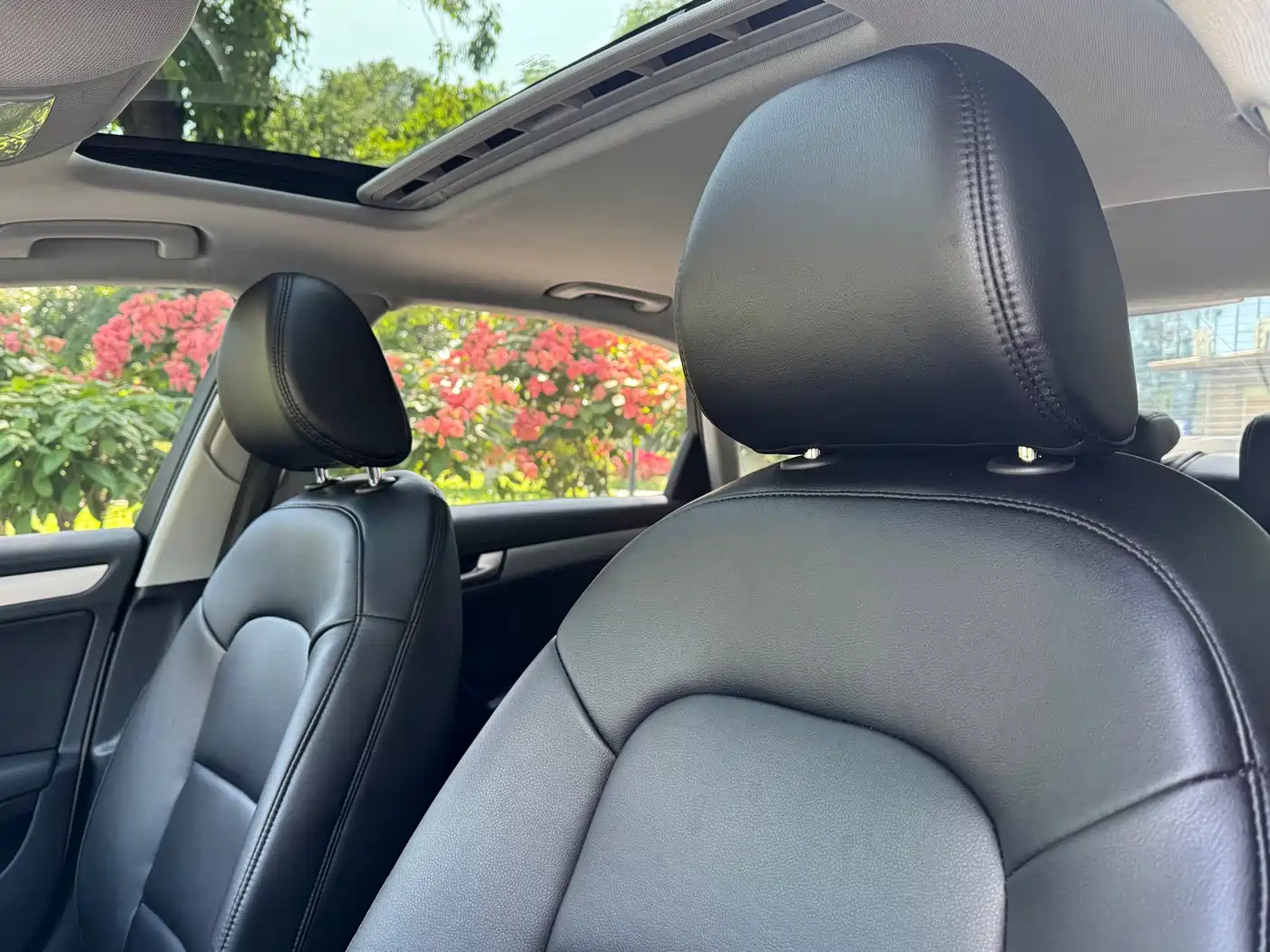 Audi A4L 2015 45 TFSI quattro Individual Sport фото 12