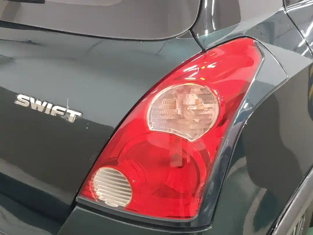 Suzuki Swift 2018 2016 1.5L Automatic Fashion Cool Edition