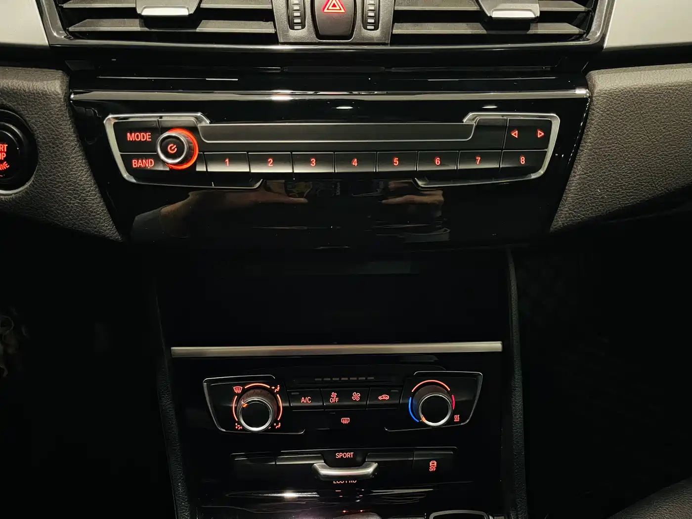 BMW 2 Series Gran Tourer 2019 220i Leading фото 9