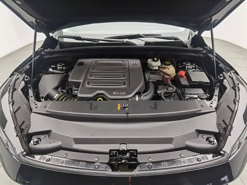 Photo 6 - Buick Envision S