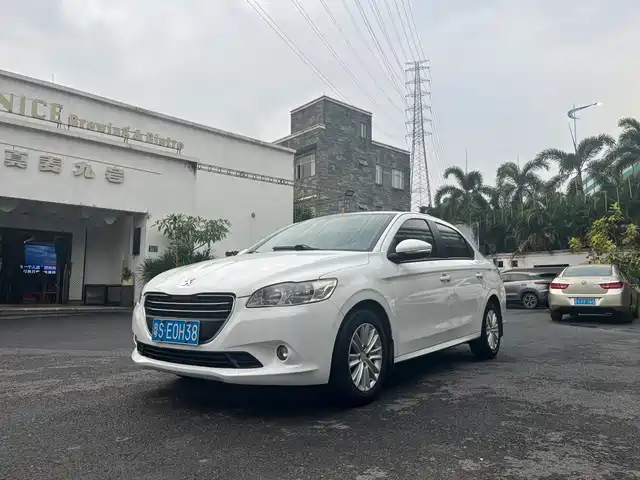  Peugeot Peugeot 301 2014 1.6L Automatic Luxury Edition