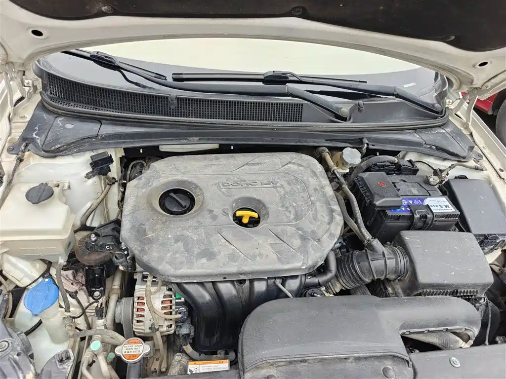 Hyundai Mistra 2016 1.8L Automatic Smart GLS фото 20