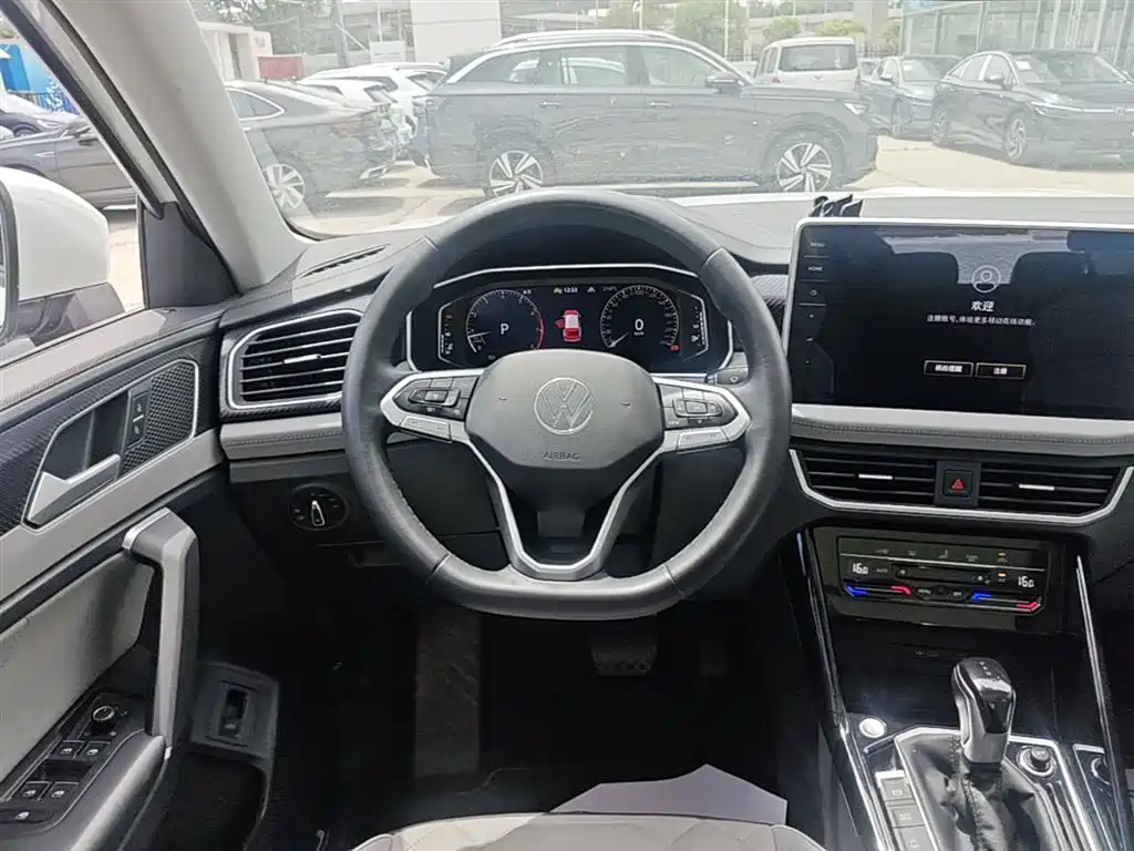 Volkswagen Tayron 2023 300TSI 2WD Luxury Plus Advanced Edition фото 17