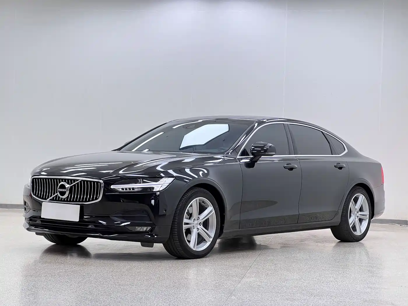 Volvo S90, 2018 год
