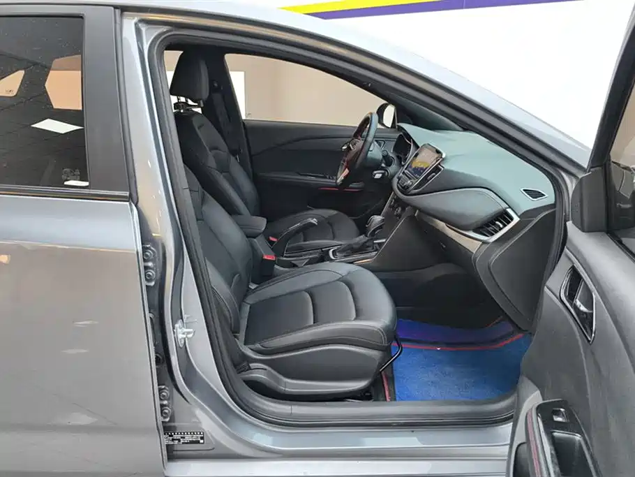 Chevrolet Monza 2022 Mild Hybrid RS 330T Automatic Comfort Edition фото 8