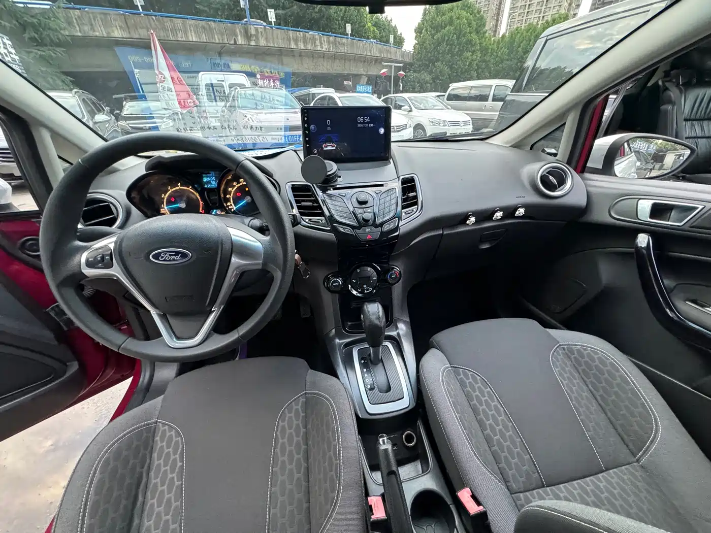 Photo 7 - Ford Fiesta