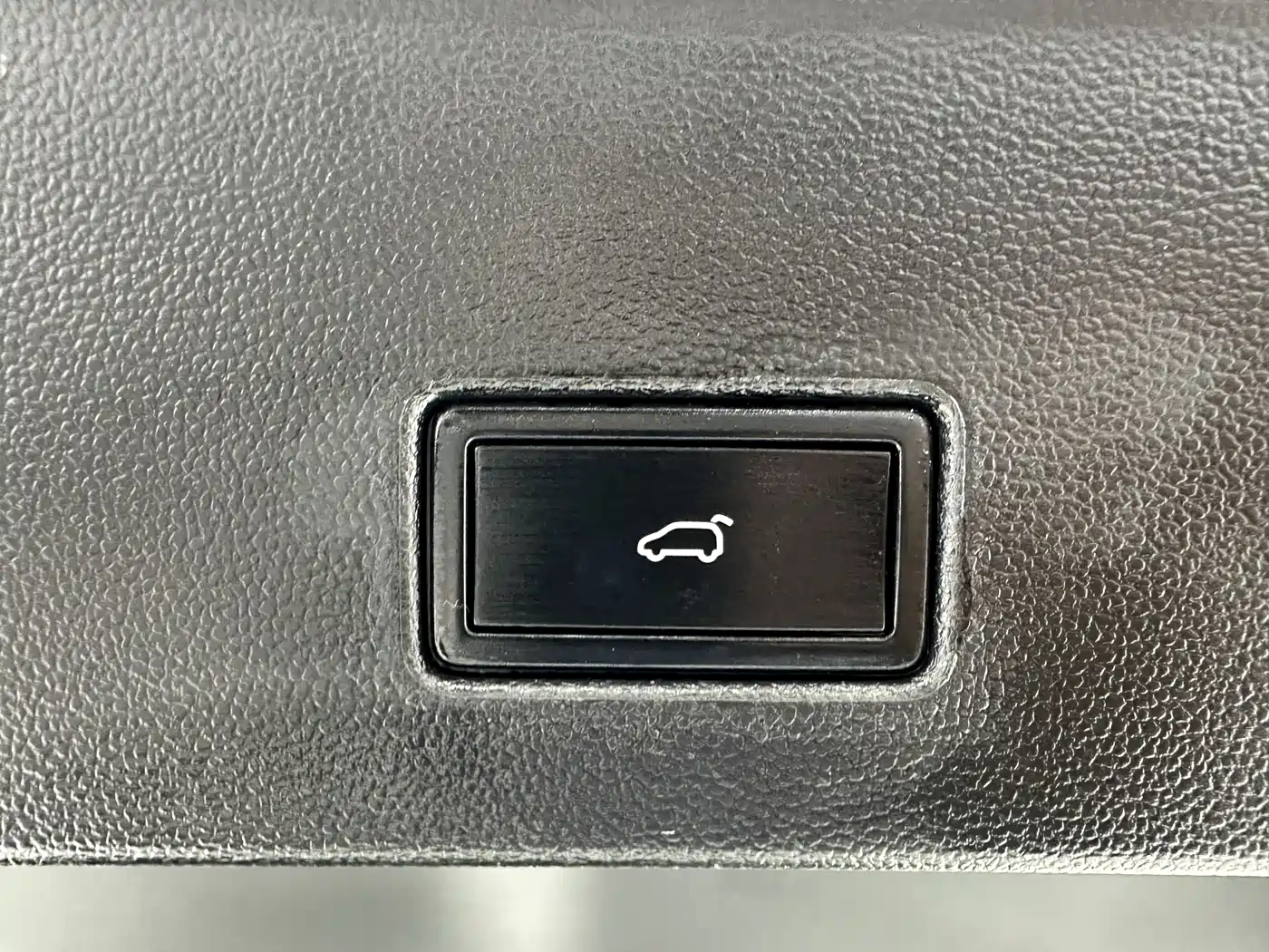 Volkswagen T-ROC 2021 Facelift 280TSI DSG 4WD Luxury Smart Connect Edition фото 17