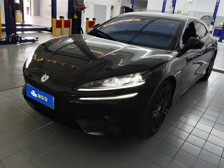 Denza Z9GT 2024 1100 AWD Ultra Edition