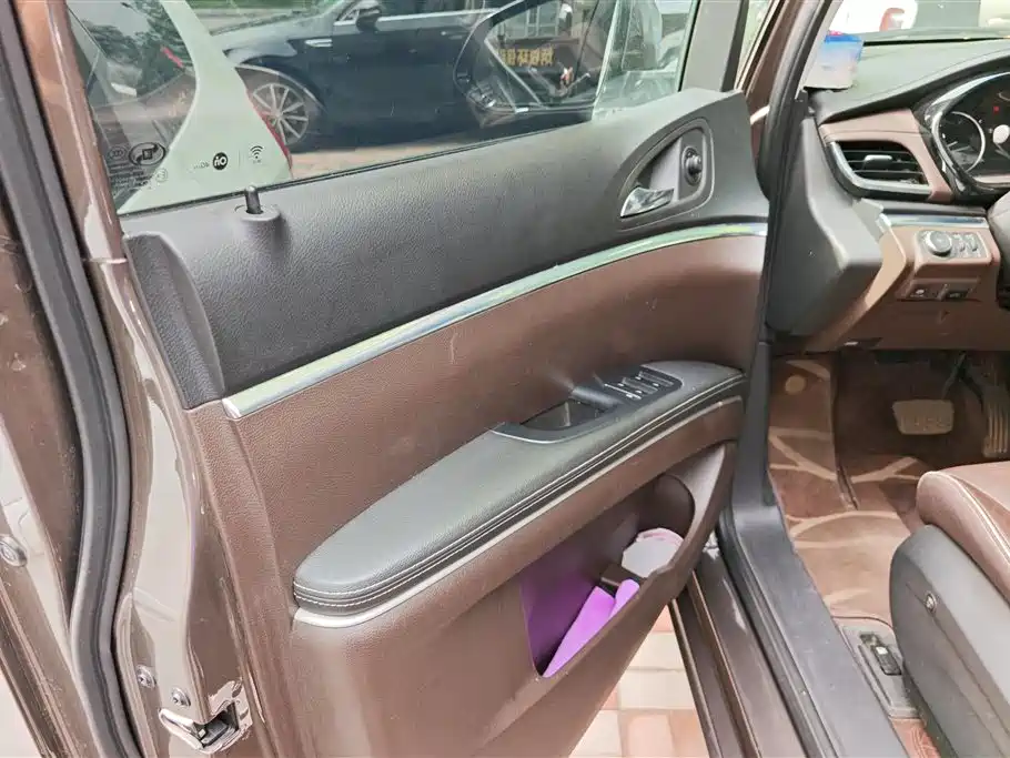 Buick GL8 2023 Land Business Class 652T Luxury фото 7