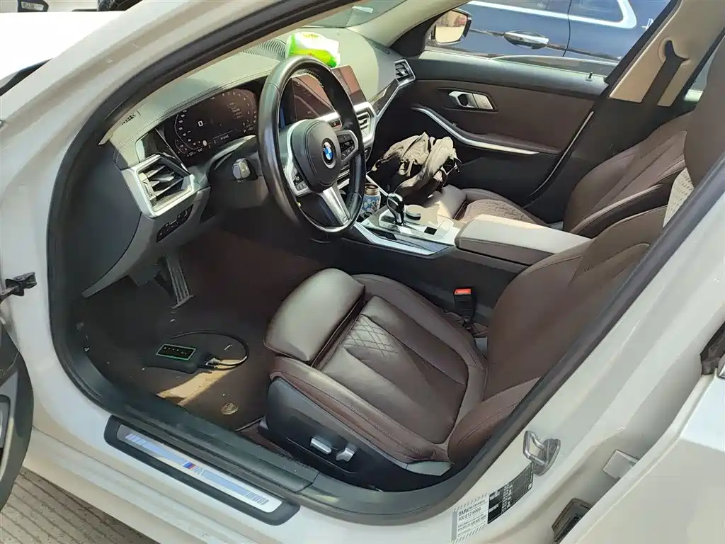 BMW 3 Series 2022 325Li M Sport Package фото 15