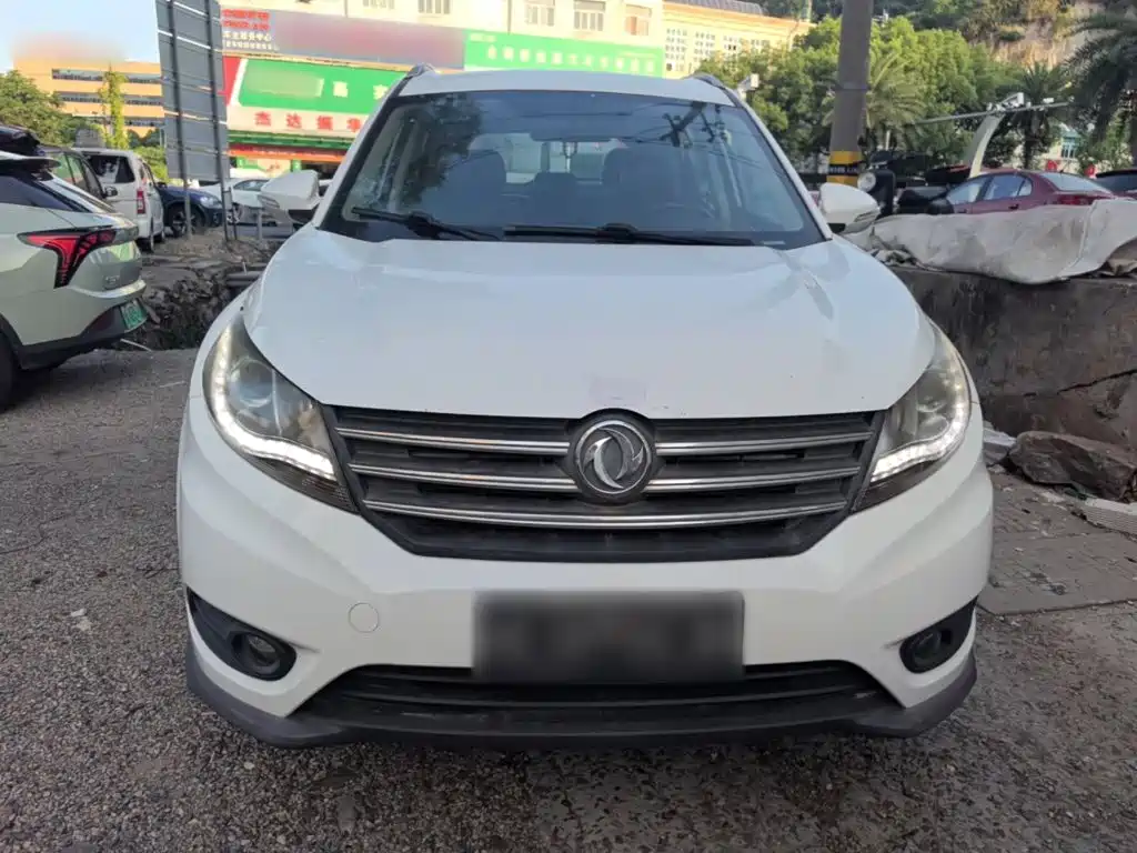 Dongfeng Fengguang Fengguang 580 2017 2017 1.8L Manual Comfort Version