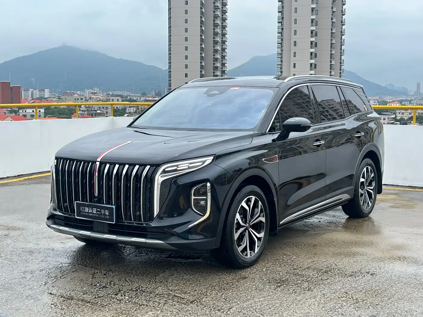 Hongqi HS7 2024 2023 2.0T Auto 4WD Qi Chang Edition 6-Seater