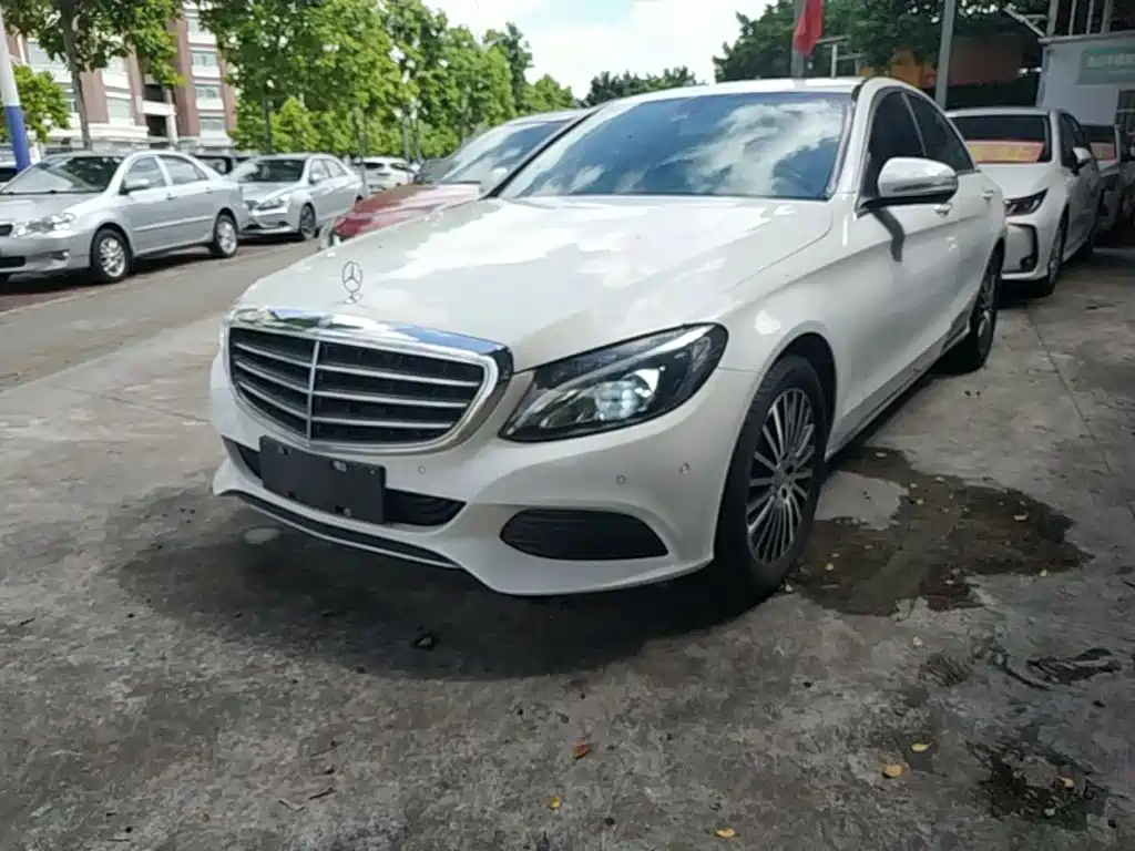 Фото 2 - Mercedes-Benz C-Class