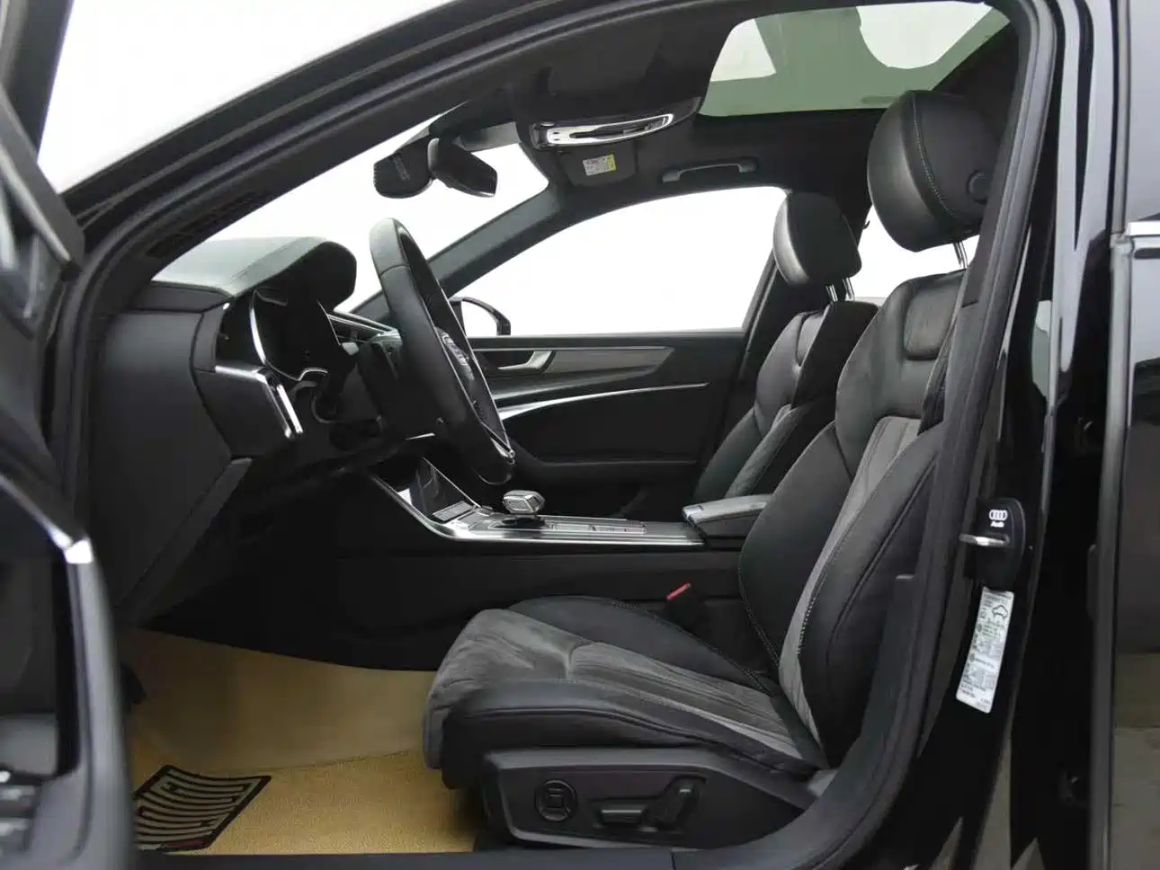 Audi A6L 2021 40 TFSI Luxury Sport фото 6