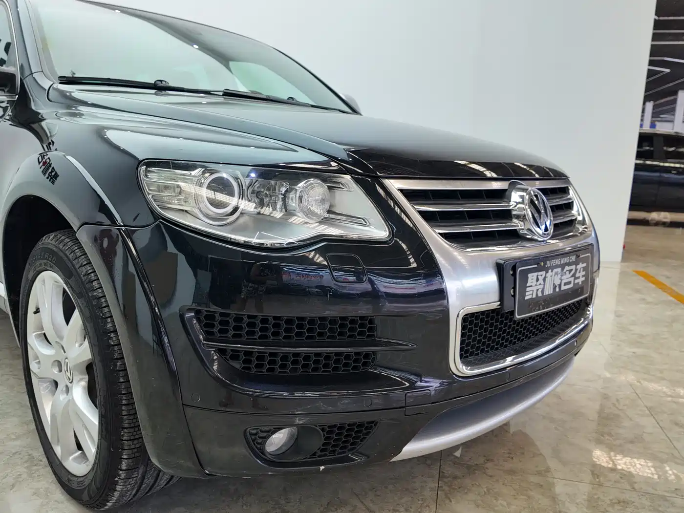Volkswagen Touareg 2010 3.6 Limited Comfort Edition фото 2