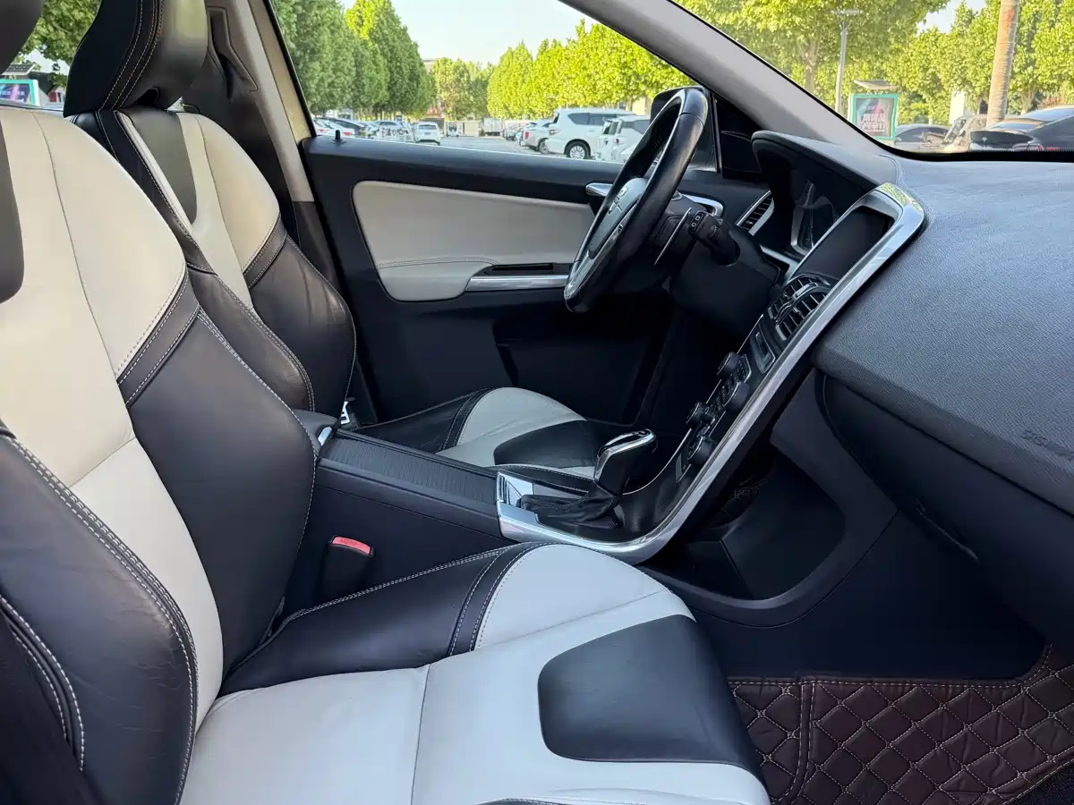 Volvo XC60 (Import) 2014 2014 T6 Smart Comfort Edition