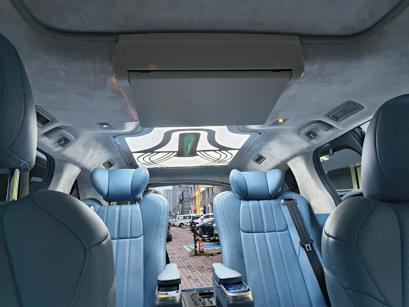 Toyota Sienna 2021 2.5L Hybrid Comfort Edition фото 30