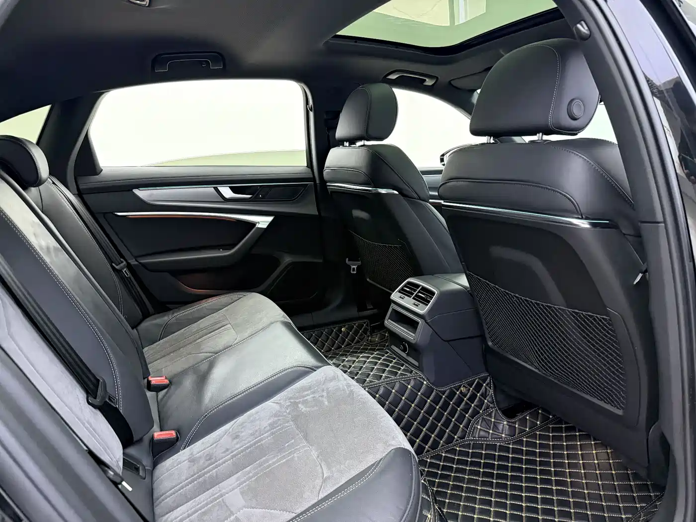 Audi A6L 2022 40 TFSI Luxury Dynamic фото 15