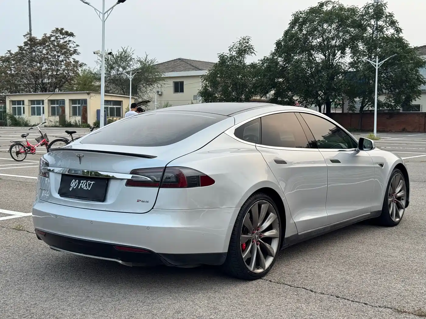 Tesla Model S 2015 2014 Model S P85