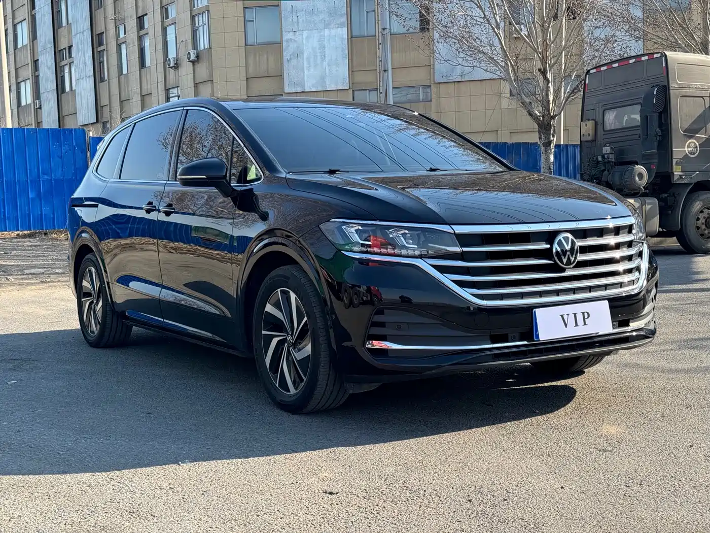 Volkswagen Viloran 2022 380TSI Premium Edition фото 3