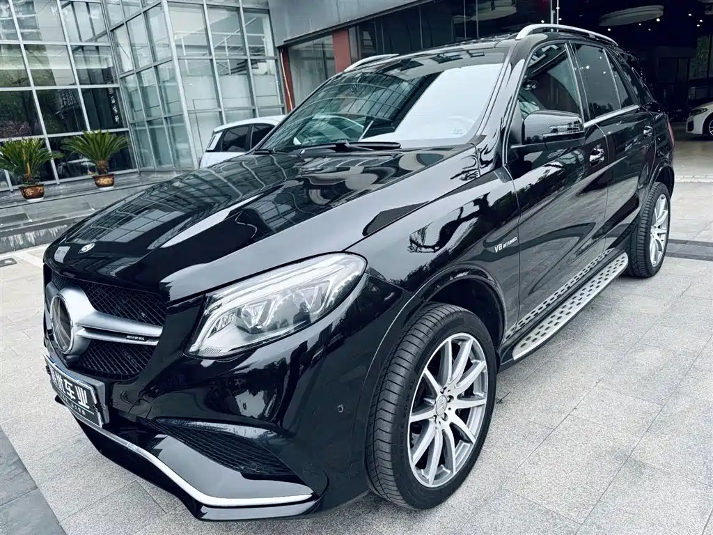 Mercedes-Benz GLE AMG 2015 AMG GLE 63 4MATIC