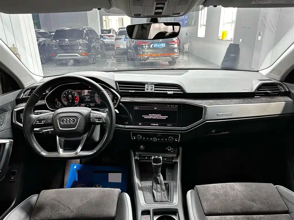 Audi Q3 2022 35 TFSI Fashion Dynamic фото 11