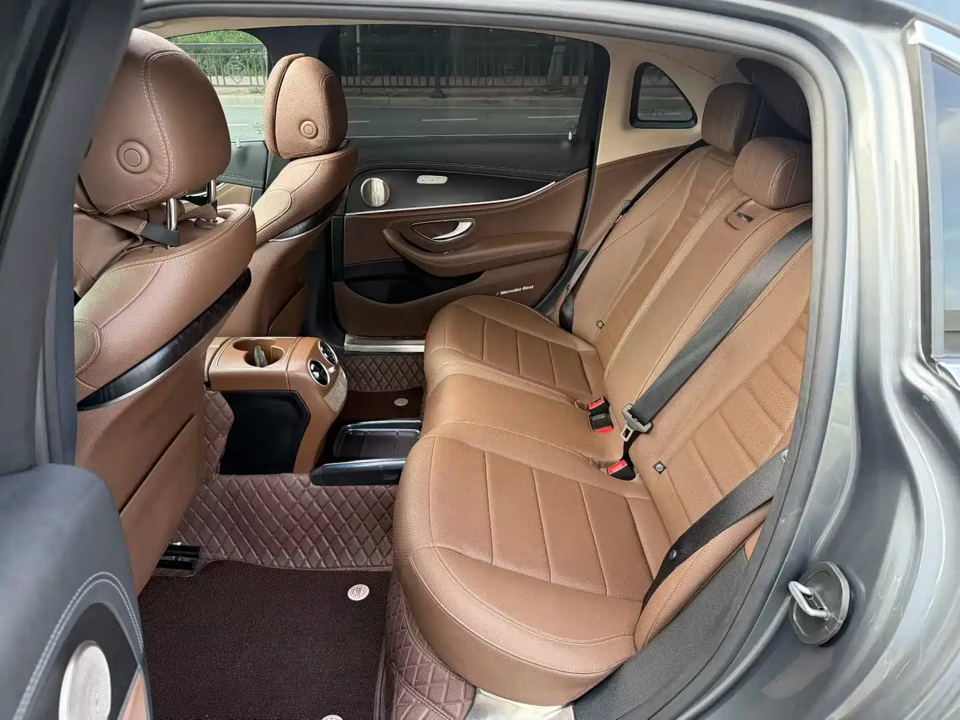 Mercedes-Benz E-Class 2019 E 260 L Sport фото 7