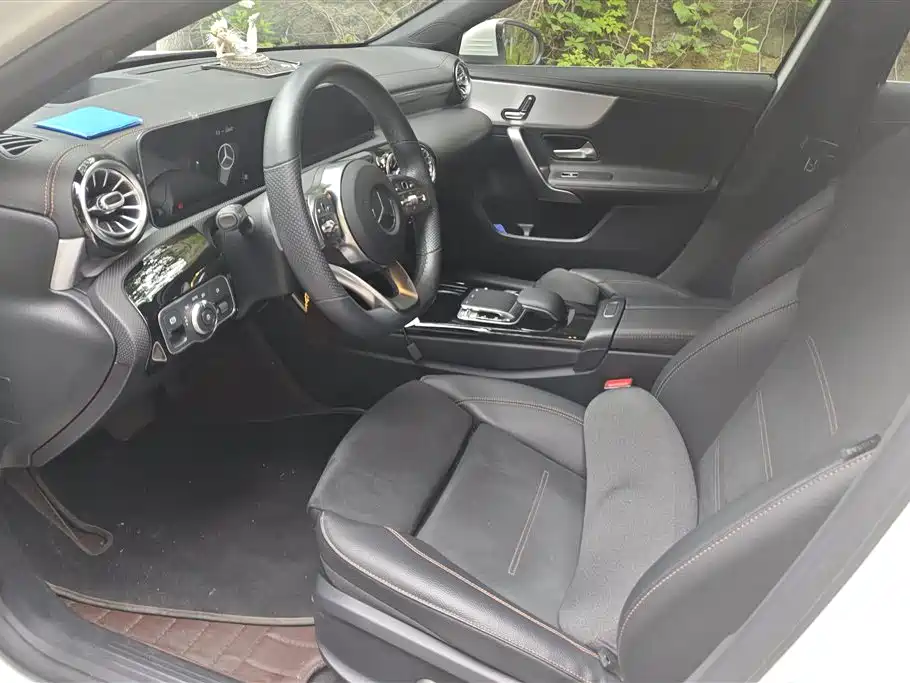 Mercedes-Benz A-Class 2019 A 200 L Sport Sedane Pioneer Special Edition фото 9