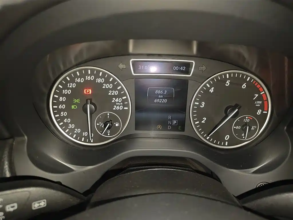 Mercedes-Benz A-Class (Import) 2015 A 180 фото 8