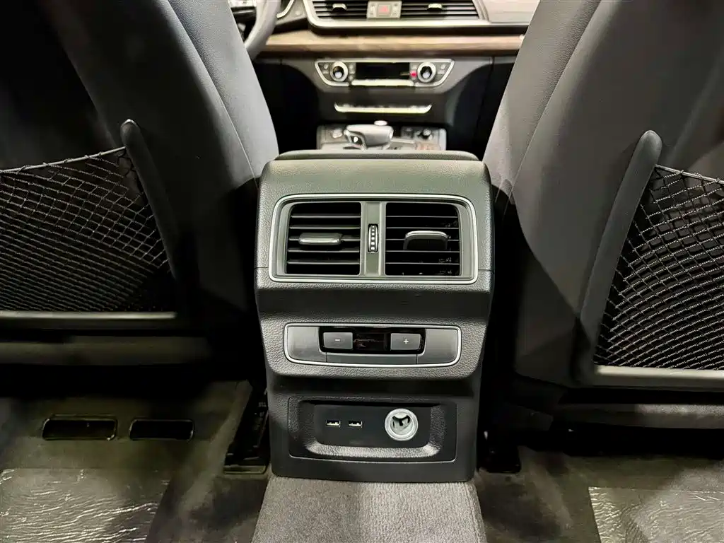 Audi Q5L 2022 45T Luxury Elegance фото 22
