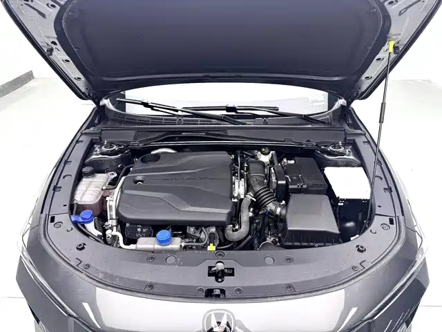 Changan UNI-V 2025 2025 1.5T 500Bar Premium Model
