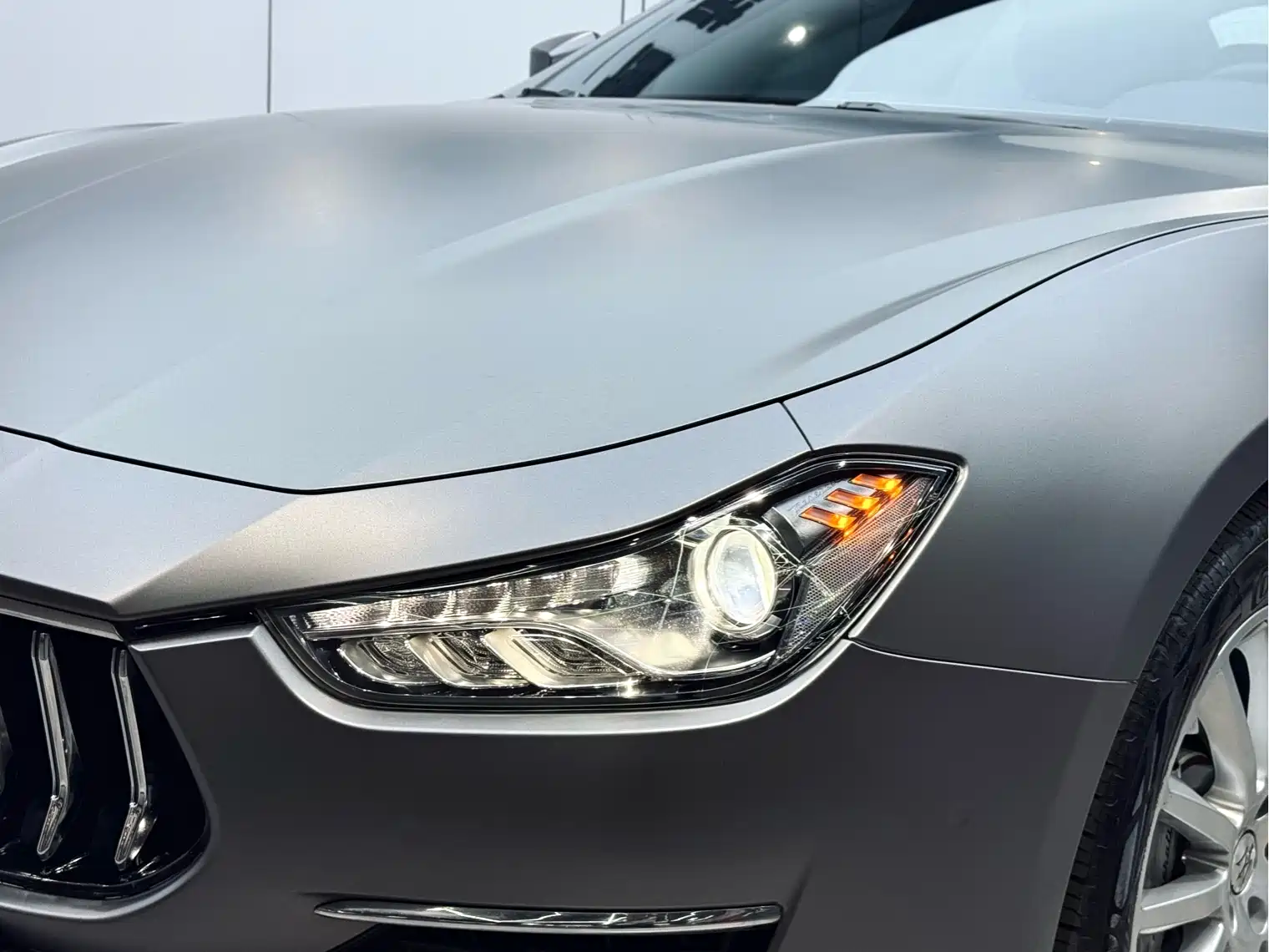 Photo 22 - Maserati Ghibli