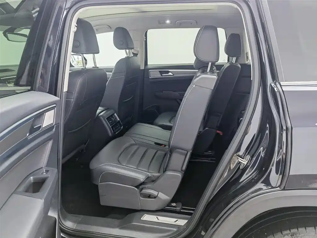 Volkswagen Teramont 2020 380TSI 4WD Luxury Edition China VI фото 15